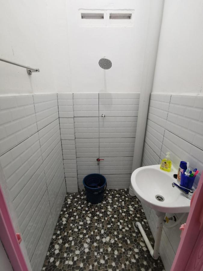 Nj_Homestay@Kkia/Petagas Kk Kota Kinabalu Exteriör bild
