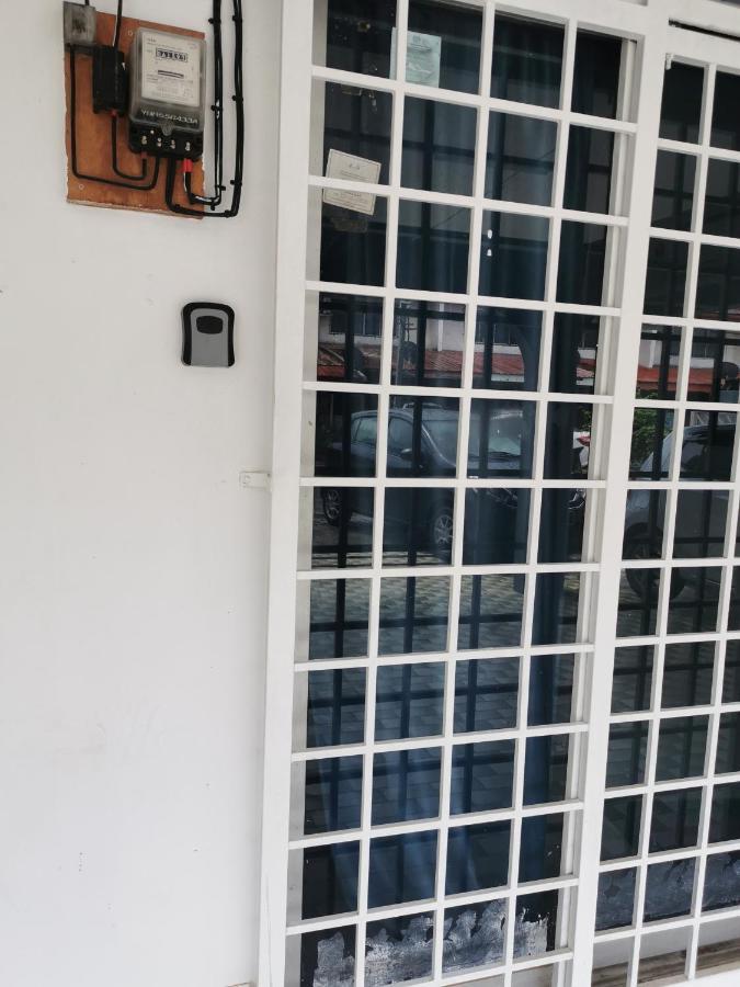 Nj_Homestay@Kkia/Petagas Kk Kota Kinabalu Exteriör bild